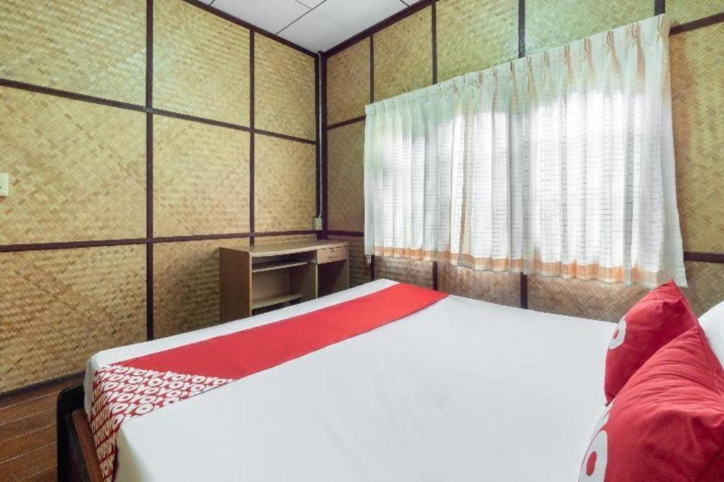 Oyo 1143 Phet Luran Thai Resort Kohchang Koh Chang Exterior photo