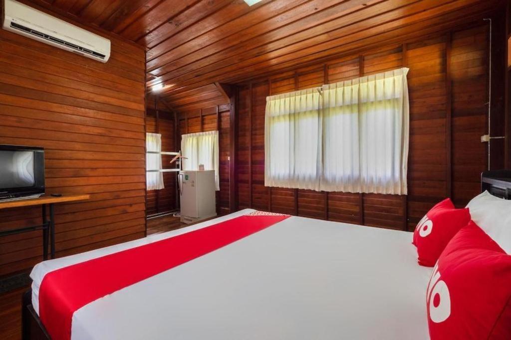 Oyo 1143 Phet Luran Thai Resort Kohchang Koh Chang Exterior photo