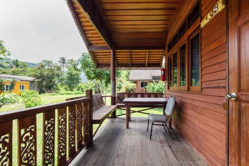 Oyo 1143 Phet Luran Thai Resort Kohchang Koh Chang Exterior photo